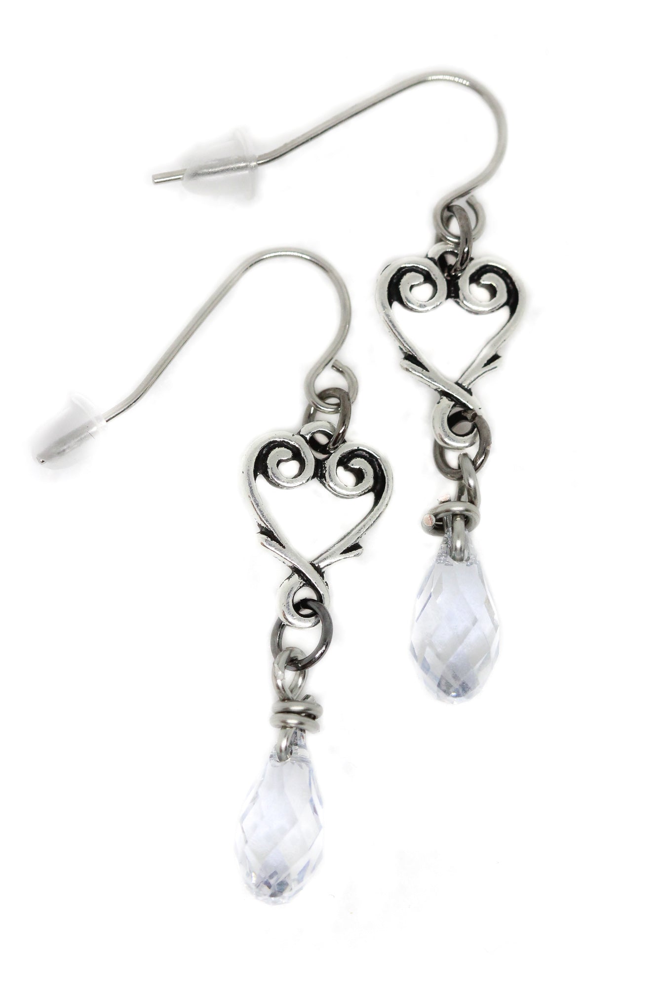 Versatile crystal drop earrings perfect for any wedding or workday outfit. #earringlove #handmadeearrings #dangleanddropearrings #crystalearrings #handmadecrystalearrings