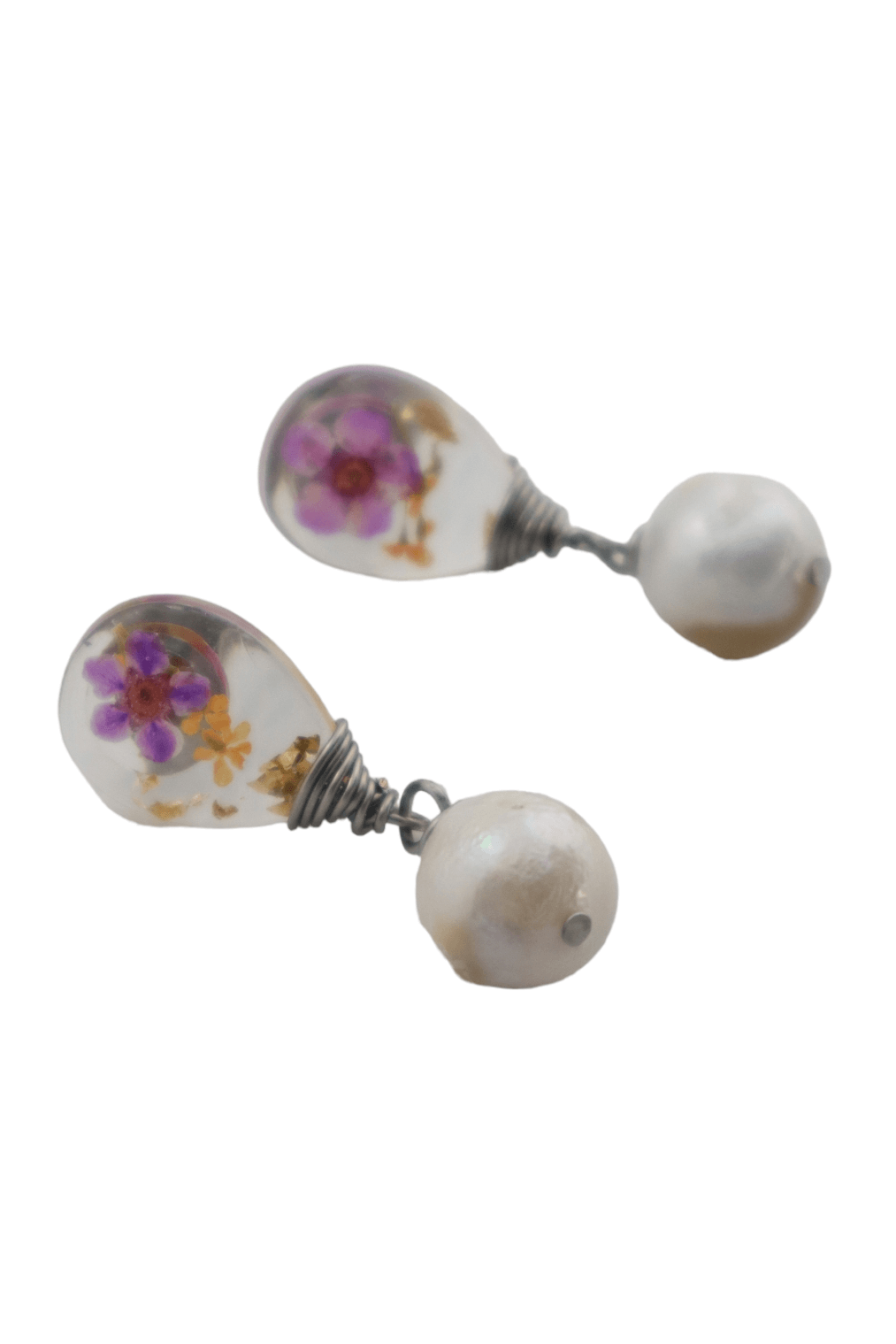 Wedding-pearl-earrings-flower jewelry-garden-jewelry-Kaleidoscopes-And-Polka-Dots