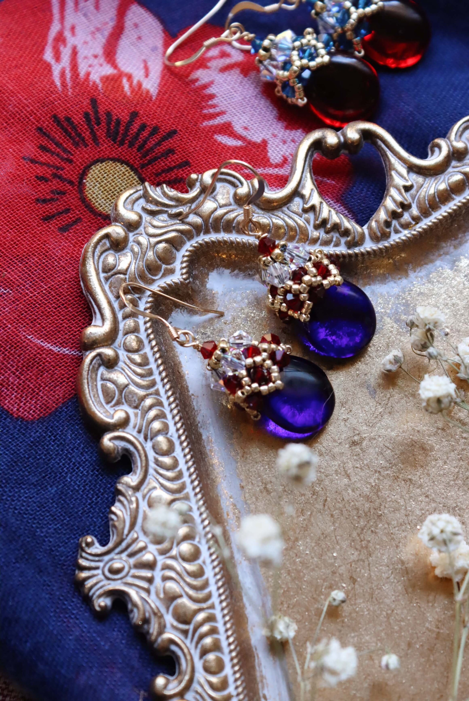 Elegant Blue And Red Patriotic Dangle Beaded Earrings - Vintage-Inspired Earrings - Kaleidoscopes And Polka Dots