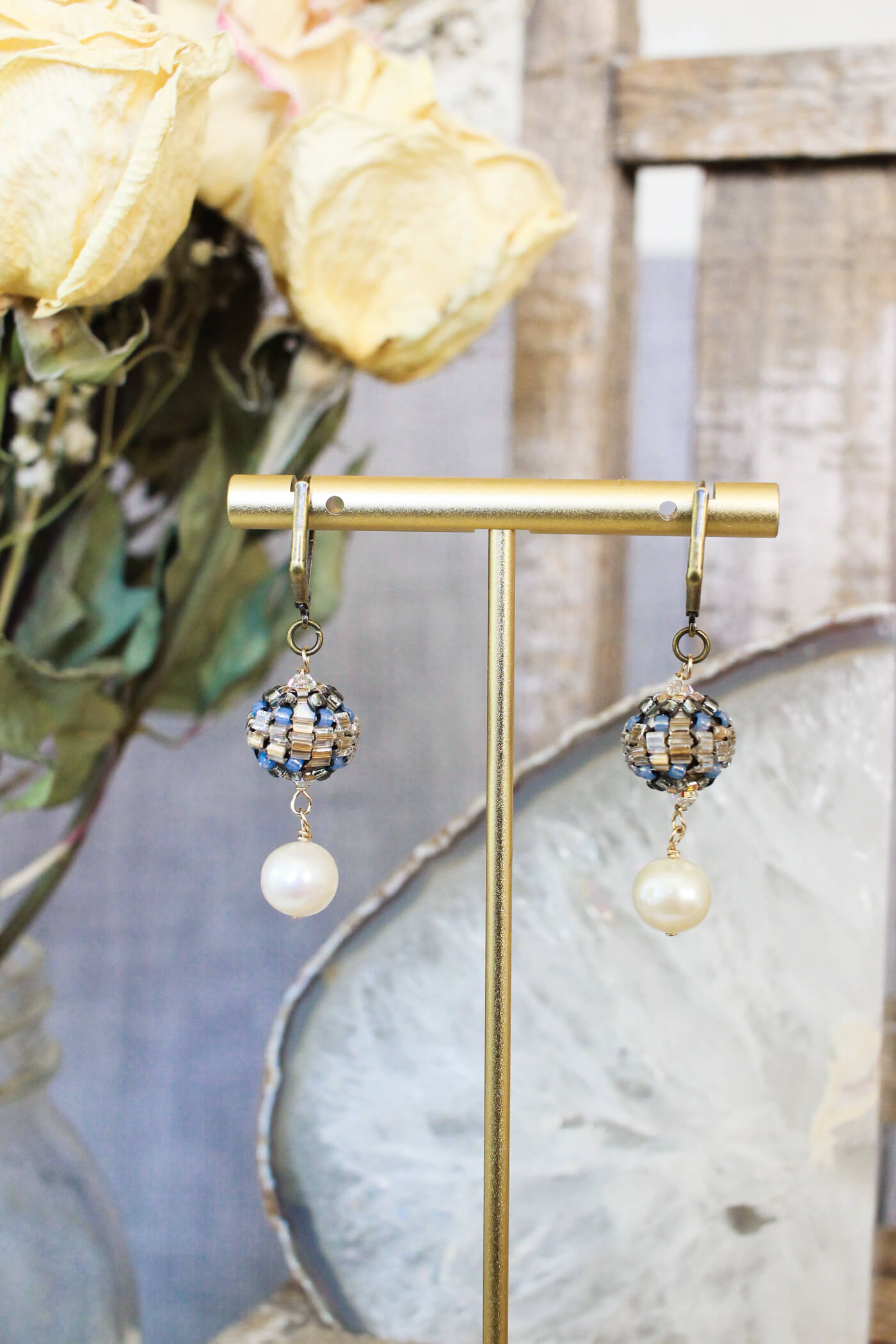 Korea New Design Fashion Jewelry Simple White Pearl Hook Metal Bead Earrings  Elegant Women's Daily Work Accessories