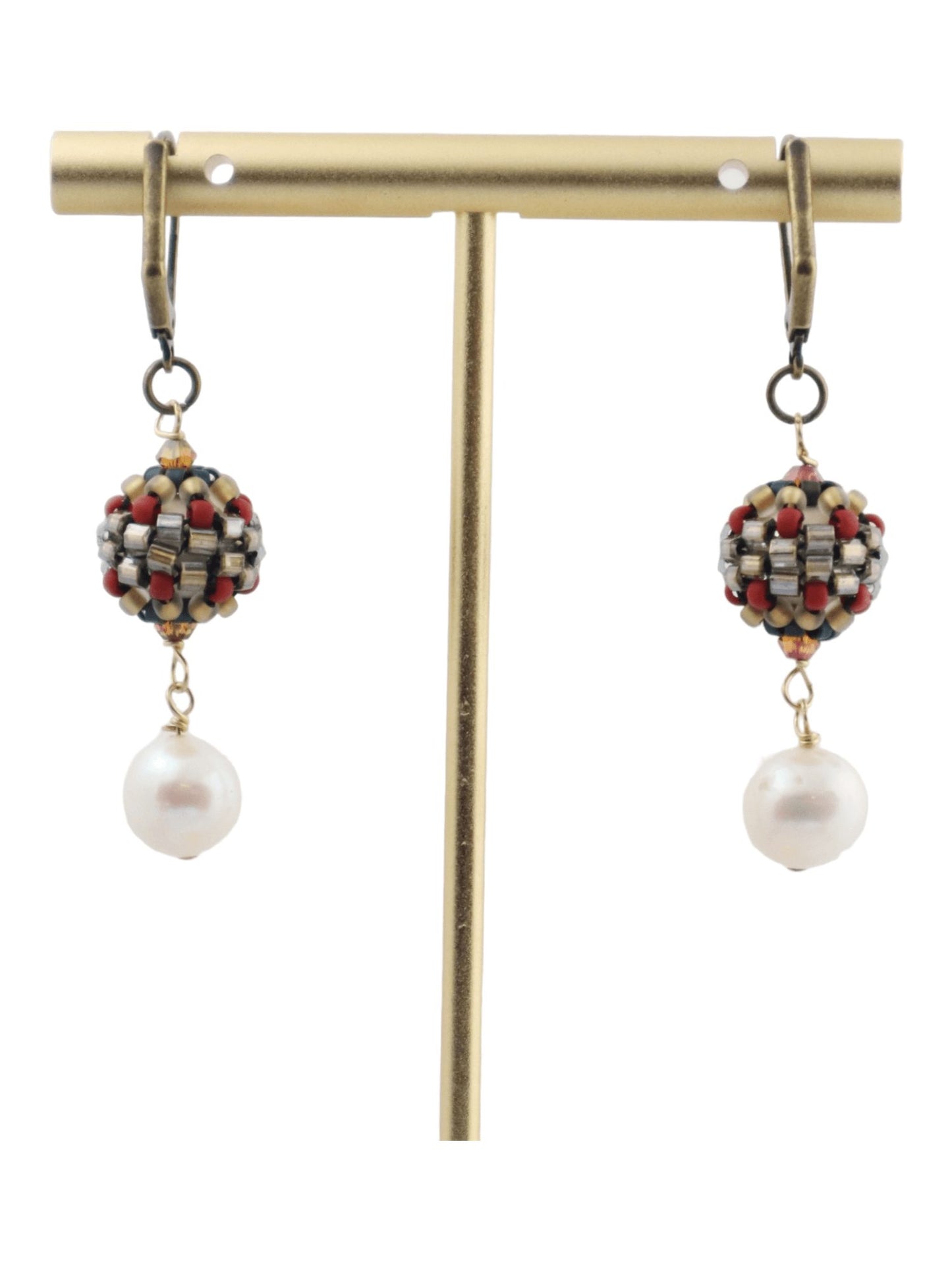 Graceful-Pearl-Drop-Earrings-For-Your-Wedding-Day-And-Evermore---Kaleidoscopes-And-Polka-Dots