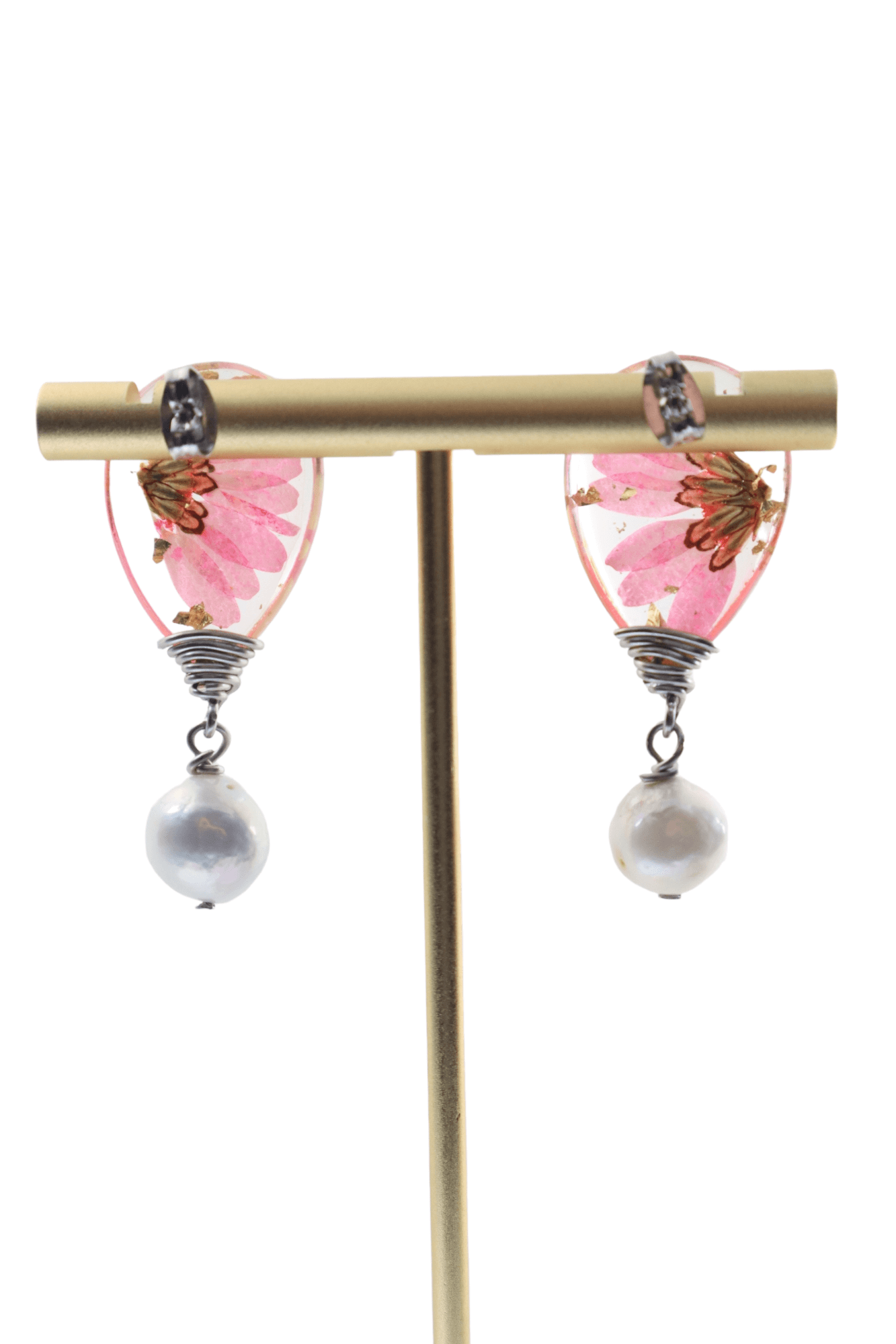 Pearl-drop-earrings-for-wedding-flower-jewelry-vintage-inspired-earrings-Kaleidoscopes-And-Polka-Dots