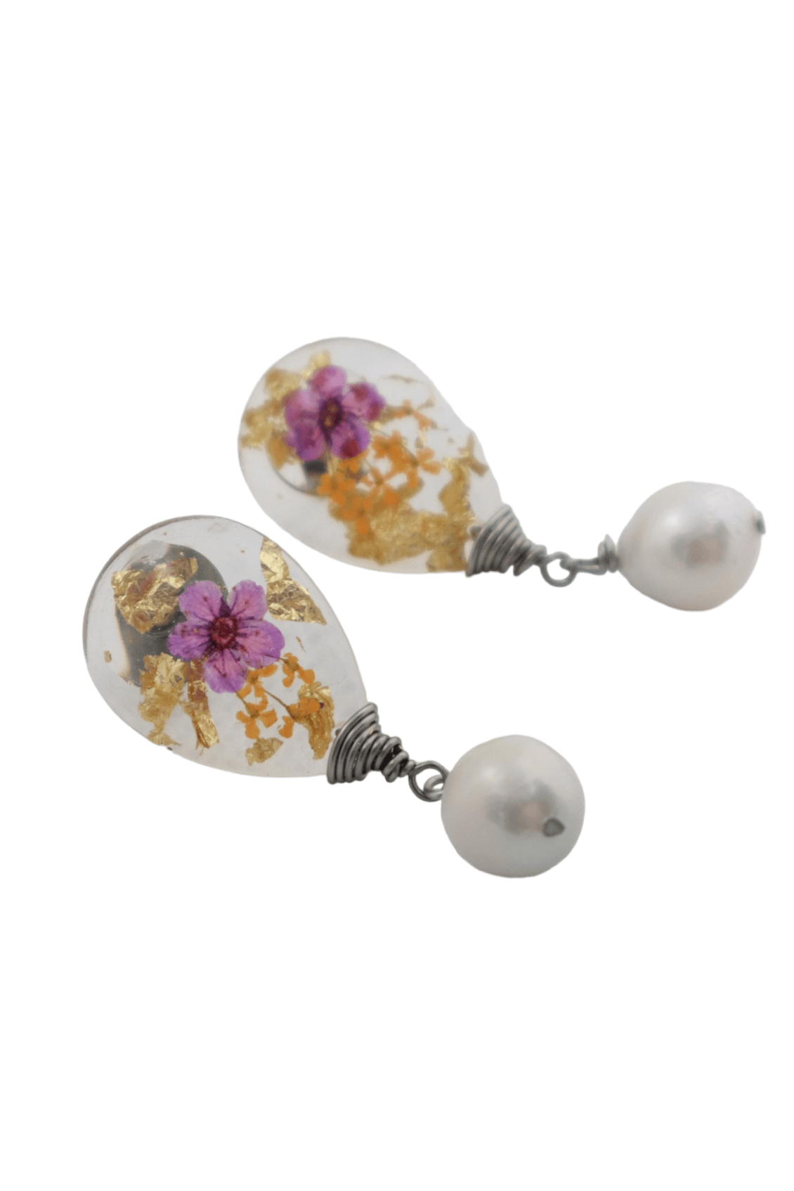 Wedding-earrings-with-pearls---flower-jewelry---Kaleidoscopes-And-Polka-Dots