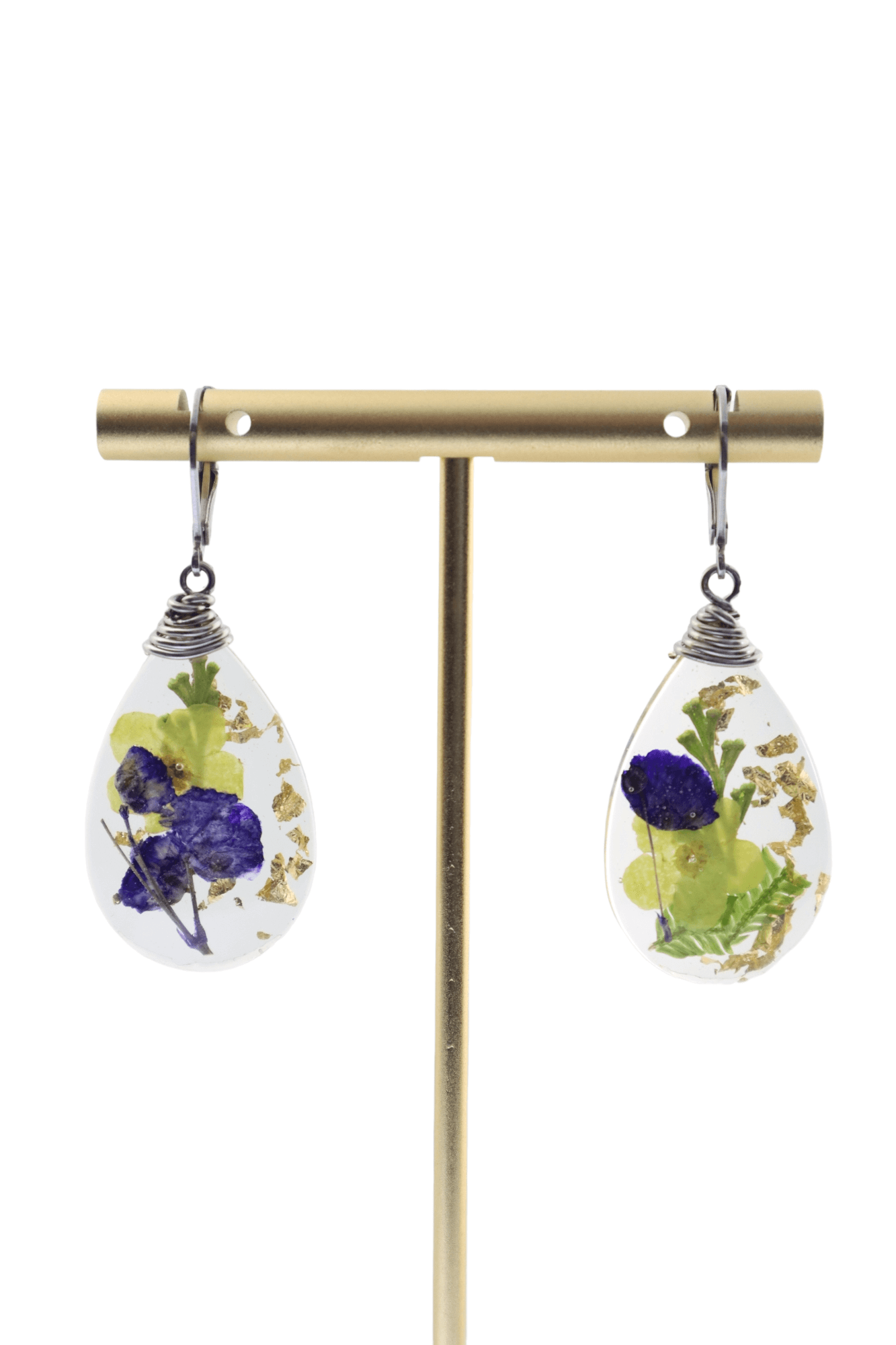 Earrings-with-flowers---flower-jewelry---resin-flower-earrings---Kaleidoscopes-And-Polka-Dots