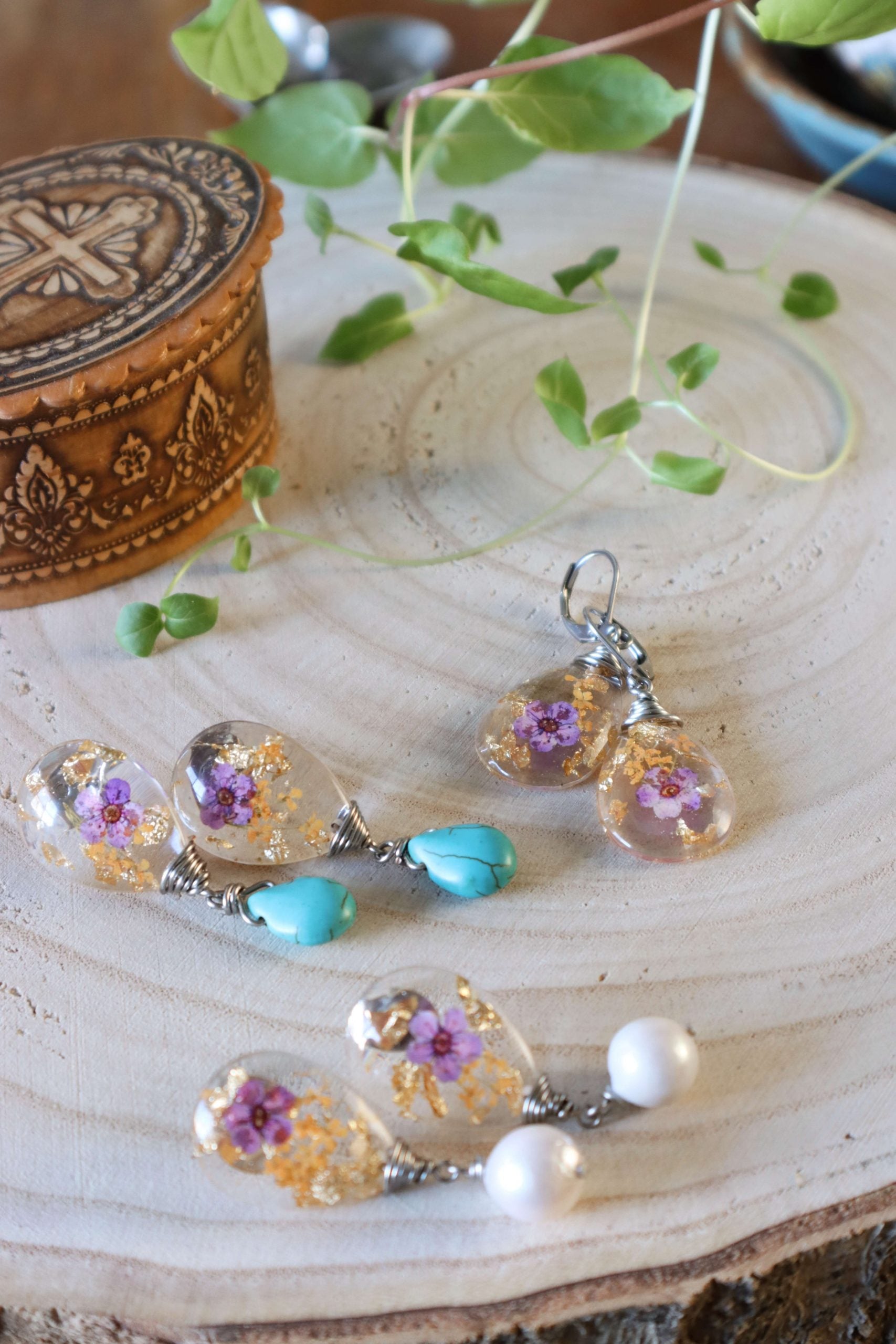 Flower-earrings---jewelry-flower---garden-jewelry---flower-jewelry---Kaleidoscopes-And-Polka-Dots