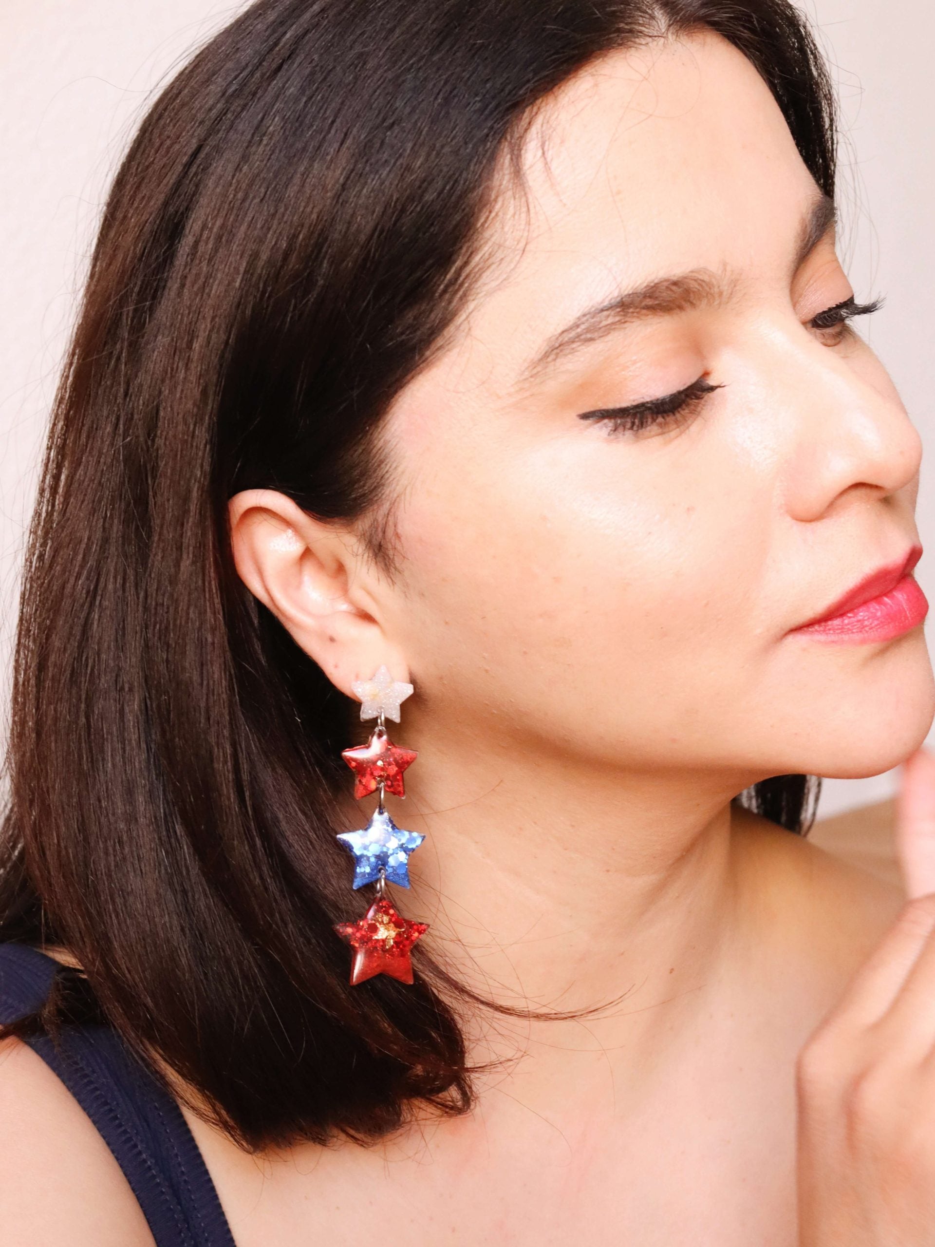 long-patriotic-star-earrings---red-white-and-blue-earrings---red-white-and-blue-jewelry---kaleidoscopes-and-polka-dots