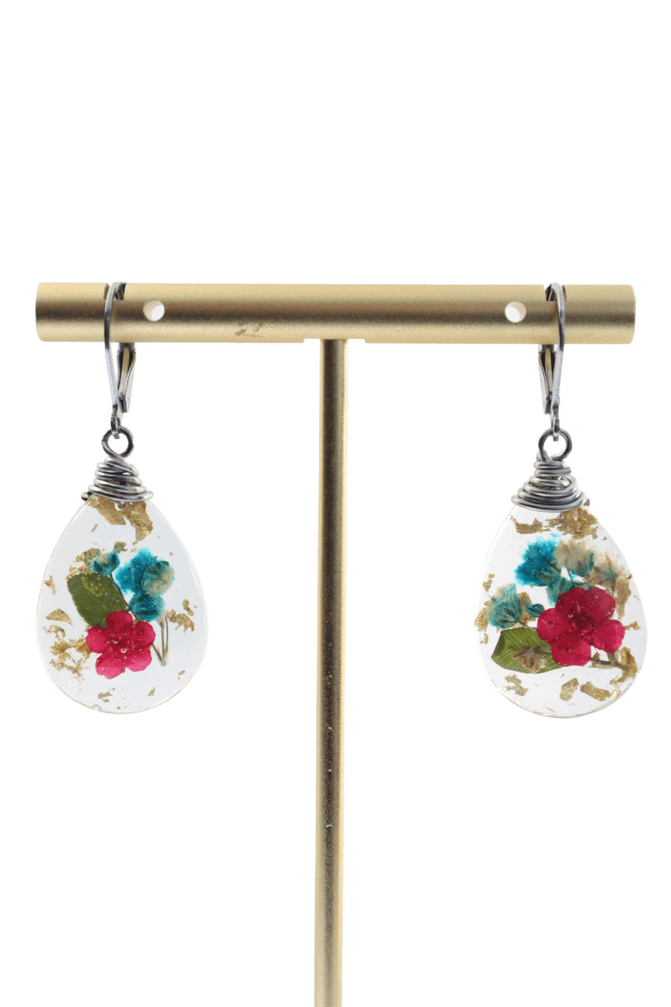 Resin-flower-earrings---flower-jewelry---romantic-jewelry---Kaleidoscopes-And-Polka-Dots